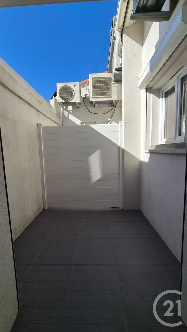 Appartement T2 à louer - 2 pièces - 33.5 m2 - ANTIBES - 06 - PROVENCE-ALPES-COTE-D-AZUR - Century 21 Liberté