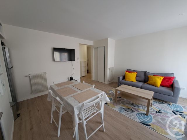 Appartement T3 à louer - 3 pièces - 61.19 m2 - JUAN LES PINS - 06 - PROVENCE-ALPES-COTE-D-AZUR - Century 21 Liberté