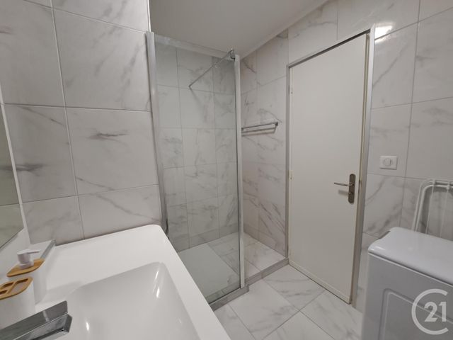 Appartement T3 à louer - 3 pièces - 61.19 m2 - JUAN LES PINS - 06 - PROVENCE-ALPES-COTE-D-AZUR - Century 21 Liberté