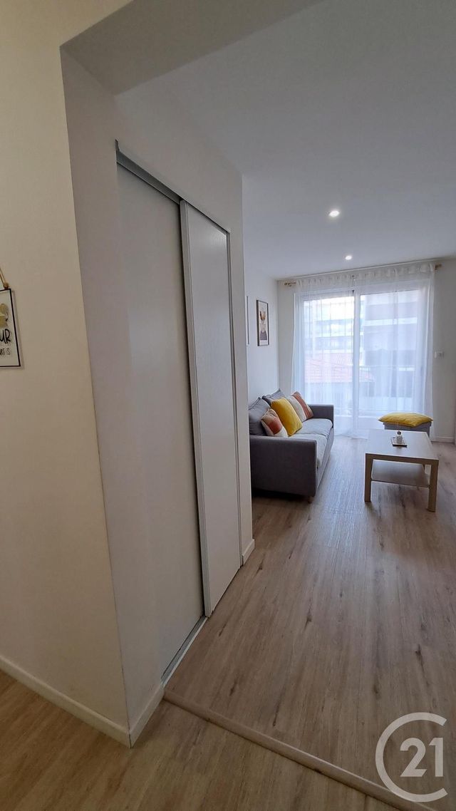 Appartement T3 à louer - 3 pièces - 61.19 m2 - JUAN LES PINS - 06 - PROVENCE-ALPES-COTE-D-AZUR - Century 21 Liberté