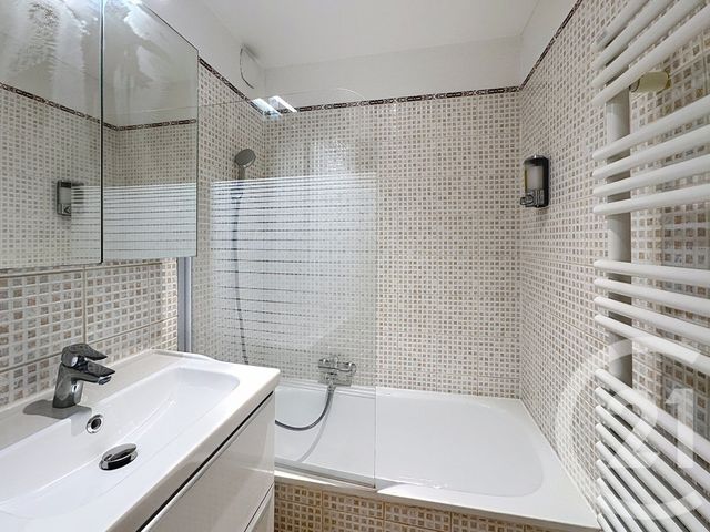 Appartement F2 à vendre - 2 pièces - 30.0 m2 - ANTIBES - 06 - PROVENCE-ALPES-COTE-D-AZUR - Century 21 Liberté