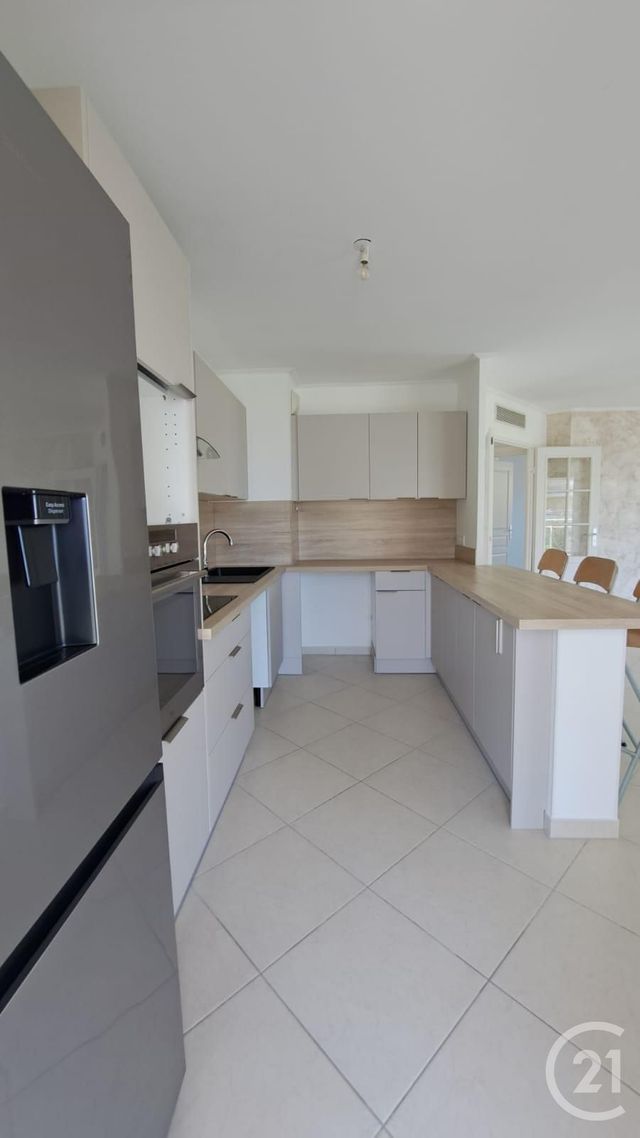 Appartement T3 à louer - 3 pièces - 66.8 m2 - ANTIBES - 06 - PROVENCE-ALPES-COTE-D-AZUR - Century 21 Liberté