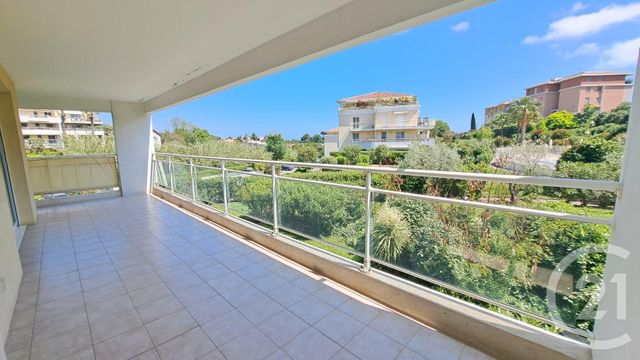 Appartement T3 à louer - 3 pièces - 66.8 m2 - ANTIBES - 06 - PROVENCE-ALPES-COTE-D-AZUR - Century 21 Liberté
