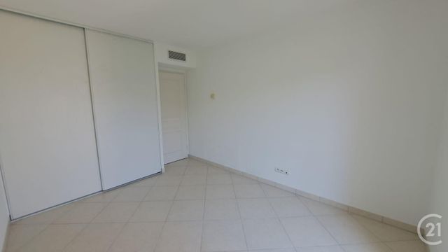 Appartement T3 à louer - 3 pièces - 66.8 m2 - ANTIBES - 06 - PROVENCE-ALPES-COTE-D-AZUR - Century 21 Liberté