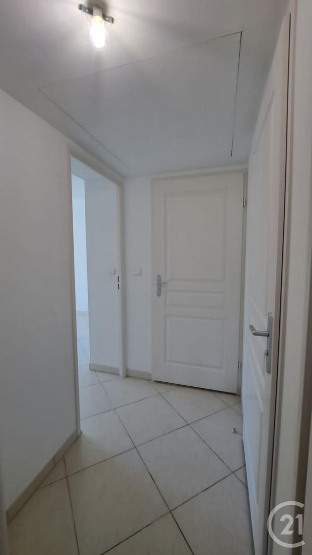 Appartement T3 à louer - 3 pièces - 66.8 m2 - ANTIBES - 06 - PROVENCE-ALPES-COTE-D-AZUR - Century 21 Liberté