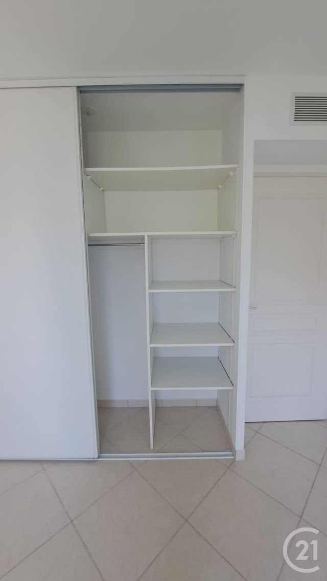 Appartement T3 à louer - 3 pièces - 66.8 m2 - ANTIBES - 06 - PROVENCE-ALPES-COTE-D-AZUR - Century 21 Liberté