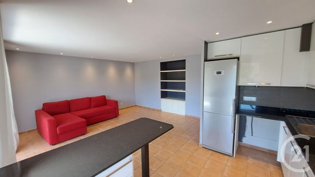 Appartement T3 à louer - 3 pièces - 62.9 m2 - MOUGINS - 06 - PROVENCE-ALPES-COTE-D-AZUR - Century 21 Liberté