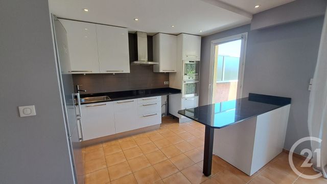 Appartement T3 à louer - 3 pièces - 62.9 m2 - MOUGINS - 06 - PROVENCE-ALPES-COTE-D-AZUR - Century 21 Liberté