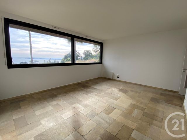 Appartement F1 à louer - 1 pièce - 32.4 m2 - LE GOLFE JUAN - 06 - PROVENCE-ALPES-COTE-D-AZUR - Century 21 Liberté