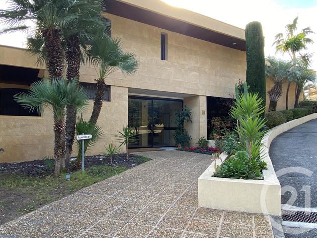 Appartement F1 à louer - 1 pièce - 32.4 m2 - LE GOLFE JUAN - 06 - PROVENCE-ALPES-COTE-D-AZUR - Century 21 Liberté