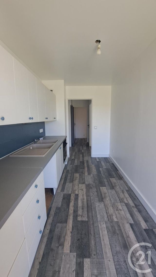 Appartement T3 à louer - 3 pièces - 64.29 m2 - VALBONNE - 06 - PROVENCE-ALPES-COTE-D-AZUR - Century 21 Liberté