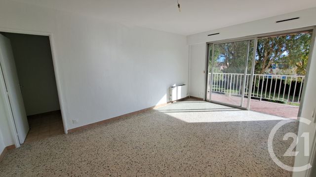 Appartement T3 à louer - 3 pièces - 56.5 m2 - ANTIBES - 06 - PROVENCE-ALPES-COTE-D-AZUR - Century 21 Liberté