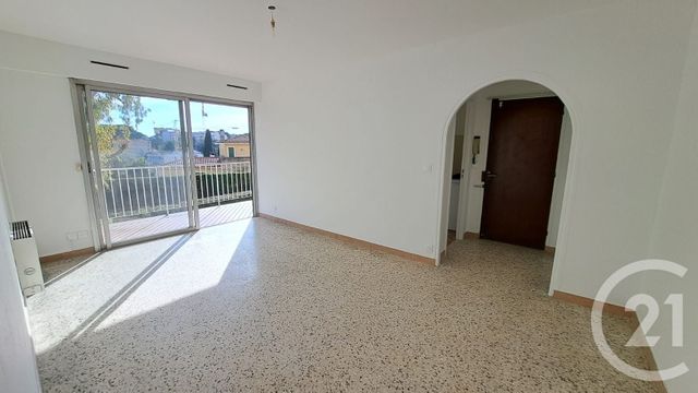 Appartement T3 à louer - 3 pièces - 56.5 m2 - ANTIBES - 06 - PROVENCE-ALPES-COTE-D-AZUR - Century 21 Liberté