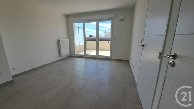 Appartement T2 à louer - 2 pièces - 39.11 m2 - ST LAURENT DU VAR - 06 - PROVENCE-ALPES-COTE-D-AZUR - Century 21 Liberté