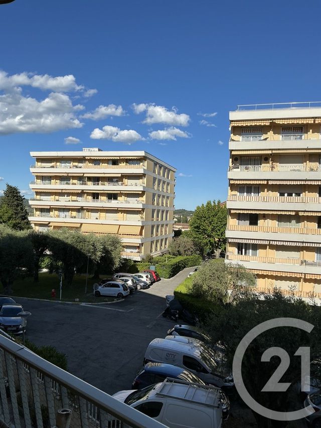 Appartement T3 à louer - 3 pièces - 64.28 m2 - GRASSE - 06 - PROVENCE-ALPES-COTE-D-AZUR - Century 21 Liberté