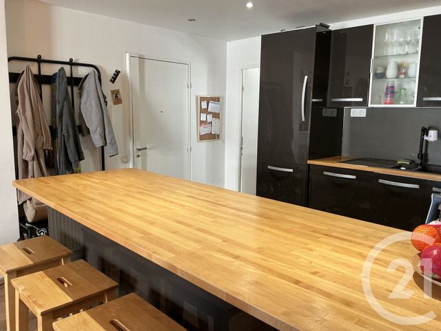 Appartement T3 à louer - 3 pièces - 64.28 m2 - GRASSE - 06 - PROVENCE-ALPES-COTE-D-AZUR - Century 21 Liberté