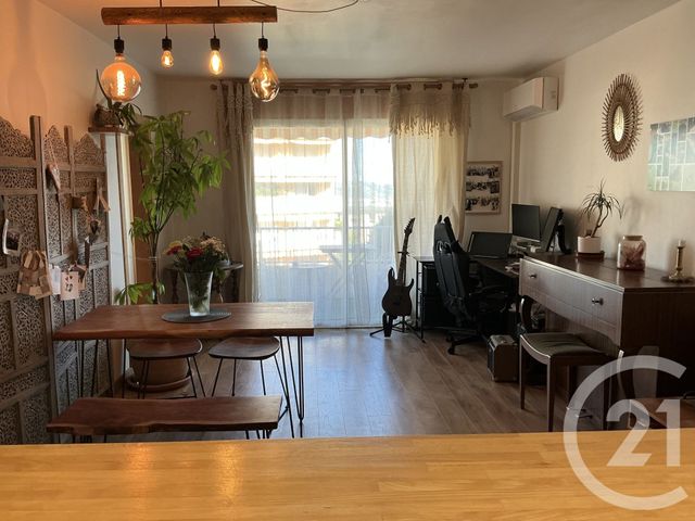 Appartement T3 à louer - 3 pièces - 64.28 m2 - GRASSE - 06 - PROVENCE-ALPES-COTE-D-AZUR - Century 21 Liberté