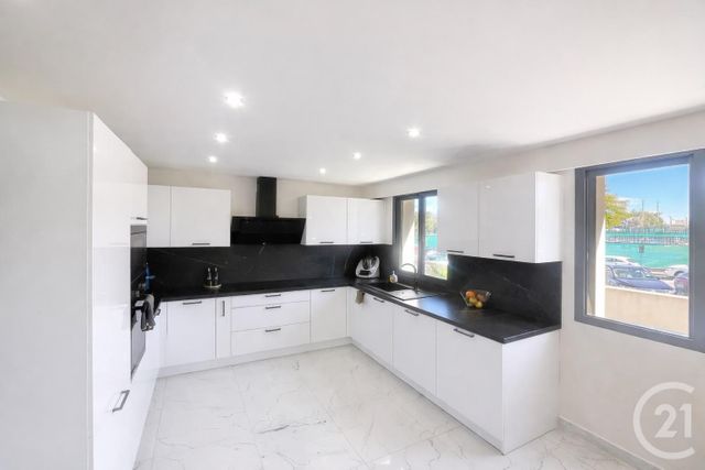 maison à vendre - 10 pièces - 207.0 m2 - ANTIBES - 06 - PROVENCE-ALPES-COTE-D-AZUR - Century 21 Liberté