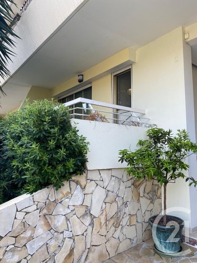 Appartement Studio à louer - 1 pièce - 29.13 m2 - CANNES - 06 - PROVENCE-ALPES-COTE-D-AZUR - Century 21 Liberté