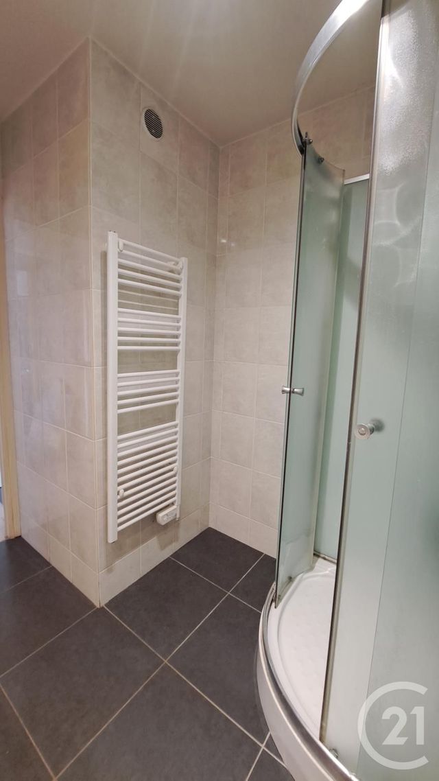 Appartement T2 à louer - 2 pièces - 45.27 m2 - ANTIBES - 06 - PROVENCE-ALPES-COTE-D-AZUR - Century 21 Liberté