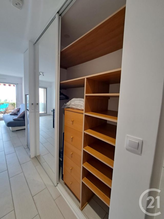 Appartement T2 à louer - 2 pièces - 25.93 m2 - ANTIBES - 06 - PROVENCE-ALPES-COTE-D-AZUR - Century 21 Liberté