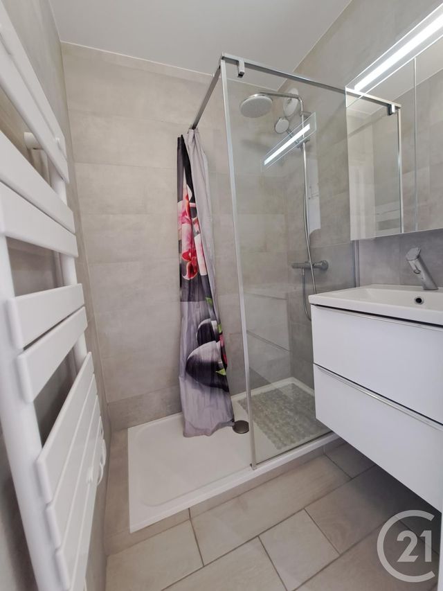 Appartement T2 à louer - 2 pièces - 25.93 m2 - ANTIBES - 06 - PROVENCE-ALPES-COTE-D-AZUR - Century 21 Liberté