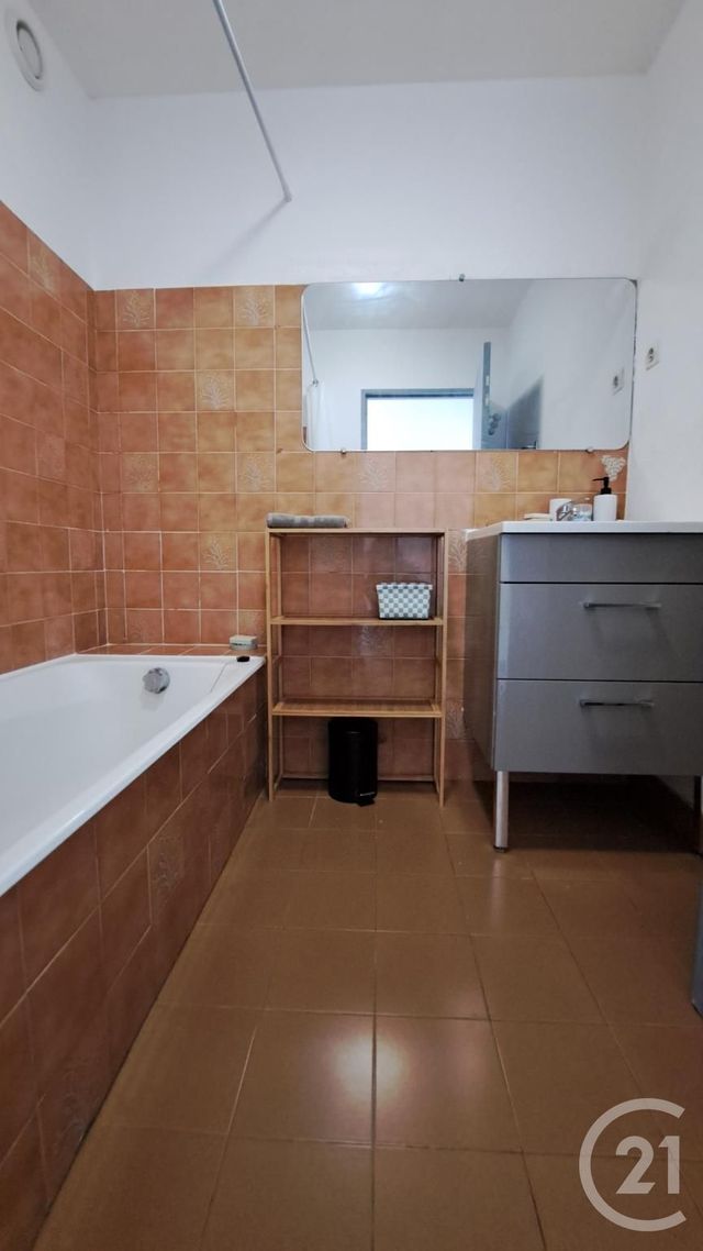 Appartement T3 à louer - 3 pièces - 69.87 m2 - LE GOLFE JUAN - 06 - PROVENCE-ALPES-COTE-D-AZUR - Century 21 Liberté