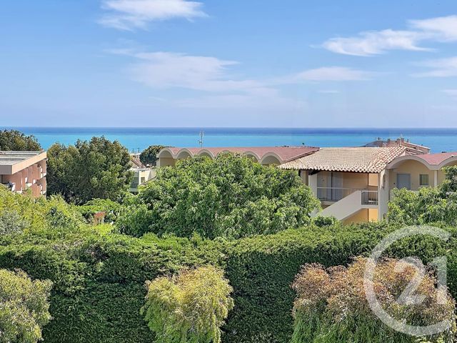 Appartement F2 à vendre - 2 pièces - 35.5 m2 - ANTIBES - 06 - PROVENCE-ALPES-COTE-D-AZUR - Century 21 Liberté