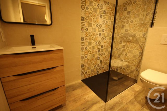 Appartement T3 à louer - 3 pièces - 62.43 m2 - VALLAURIS - 06 - PROVENCE-ALPES-COTE-D-AZUR - Century 21 Liberté