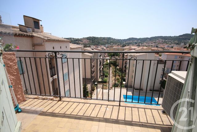 Appartement T3 à louer - 3 pièces - 62.43 m2 - VALLAURIS - 06 - PROVENCE-ALPES-COTE-D-AZUR - Century 21 Liberté