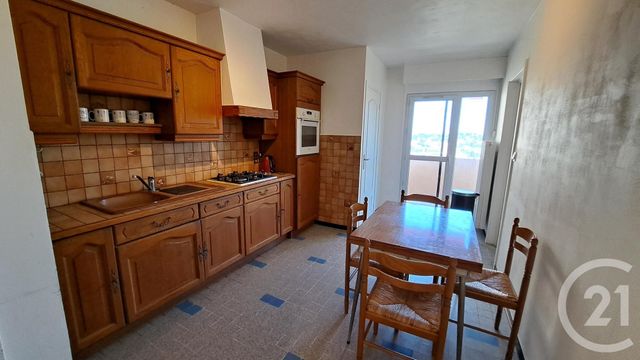 Appartement T2 à louer - 2 pièces - 57.44 m2 - VALLAURIS - 06 - PROVENCE-ALPES-COTE-D-AZUR - Century 21 Liberté