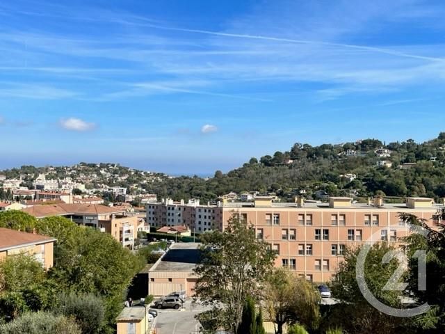 Appartement T2 à louer - 2 pièces - 57.44 m2 - VALLAURIS - 06 - PROVENCE-ALPES-COTE-D-AZUR - Century 21 Liberté