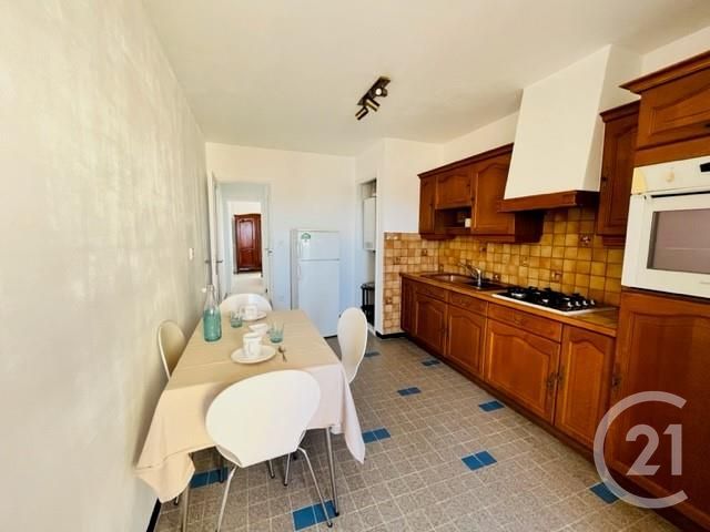 Appartement T2 à louer - 2 pièces - 57.44 m2 - VALLAURIS - 06 - PROVENCE-ALPES-COTE-D-AZUR - Century 21 Liberté
