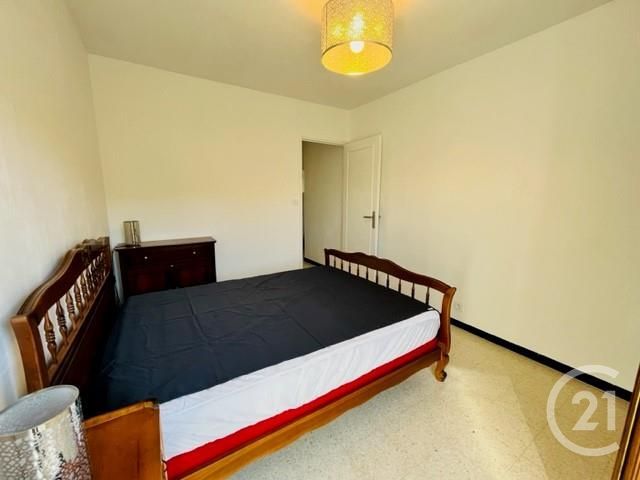 Appartement T2 à louer - 2 pièces - 57.44 m2 - VALLAURIS - 06 - PROVENCE-ALPES-COTE-D-AZUR - Century 21 Liberté