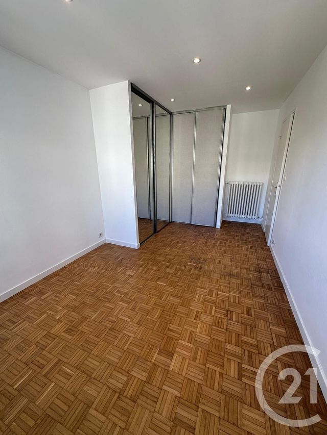 Appartement T3 à louer - 3 pièces - 77.88 m2 - ANTIBES - 06 - PROVENCE-ALPES-COTE-D-AZUR - Century 21 Liberté