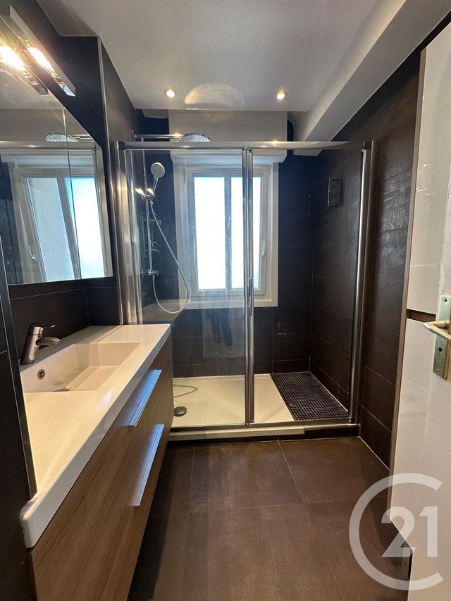 Appartement T3 à louer - 3 pièces - 77.88 m2 - ANTIBES - 06 - PROVENCE-ALPES-COTE-D-AZUR - Century 21 Liberté