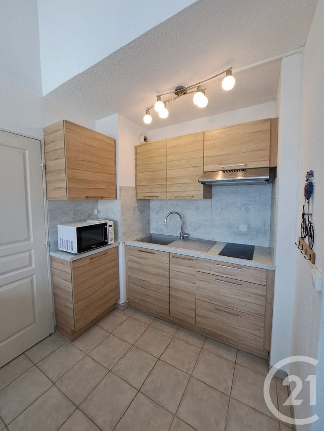 Appartement T2 à louer - 2 pièces - 36.0 m2 - JUAN LES PINS - 06 - PROVENCE-ALPES-COTE-D-AZUR - Century 21 Liberté