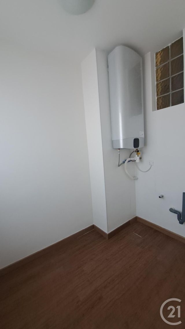 Appartement T3 à louer - 3 pièces - 58.8 m2 - ANTIBES - 06 - PROVENCE-ALPES-COTE-D-AZUR - Century 21 Liberté