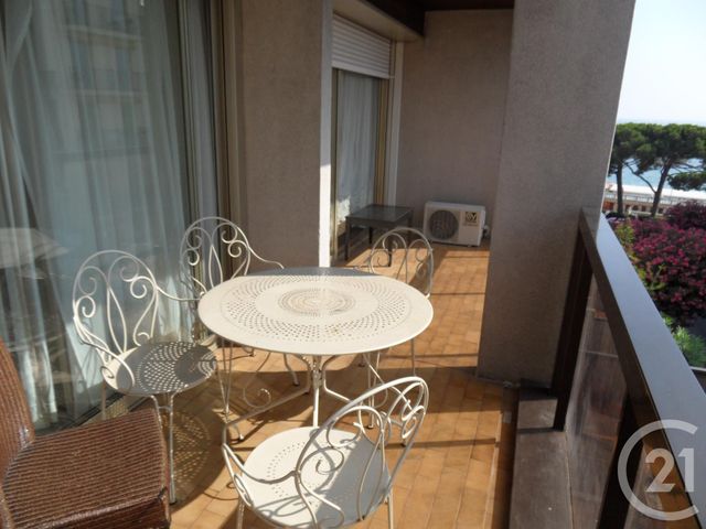 Appartement T2 à louer - 2 pièces - 31.6 m2 - JUAN LES PINS - 06 - PROVENCE-ALPES-COTE-D-AZUR - Century 21 Liberté