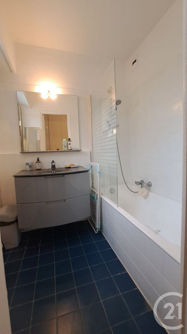 Appartement Studio Cabine à louer - 1 pièce - 28.0 m2 - VILLENEUVE LOUBET - 06 - PROVENCE-ALPES-COTE-D-AZUR - Century 21 Liberté