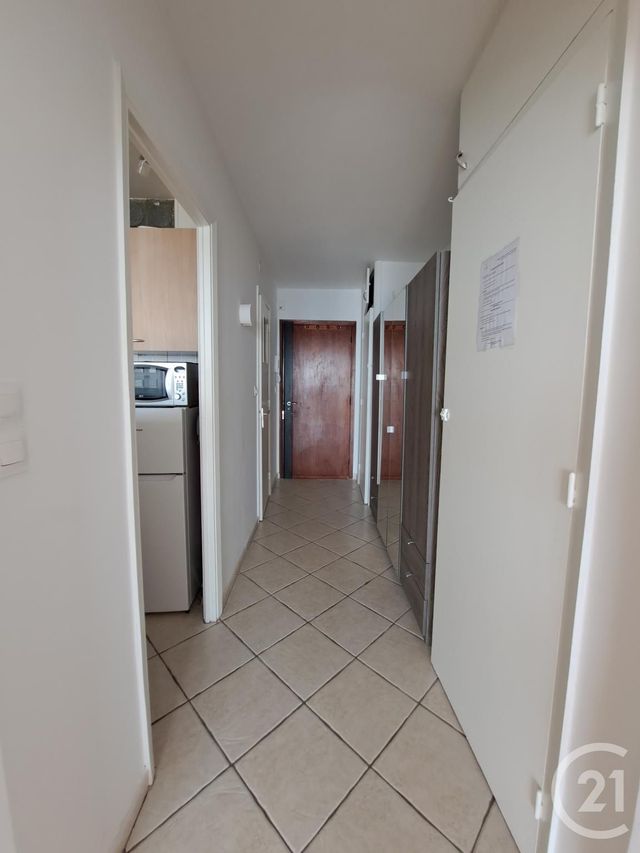 Appartement Studio à louer - 1 pièce - 29.7 m2 - JUAN LES PINS - 06 - PROVENCE-ALPES-COTE-D-AZUR - Century 21 Liberté