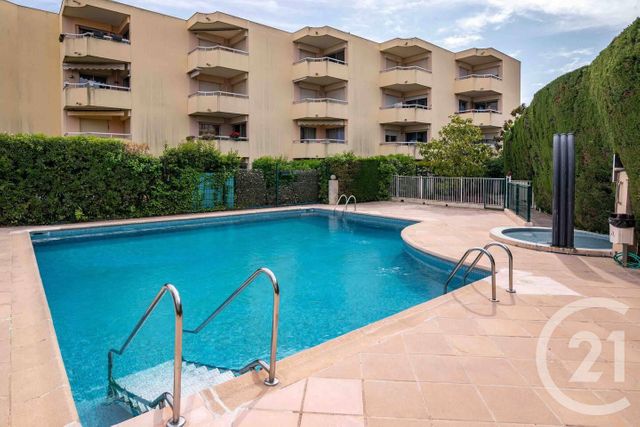 Appartement F2 à louer - 2 pièces - 33.59 m2 - ANTIBES - 06 - PROVENCE-ALPES-COTE-D-AZUR - Century 21 Liberté