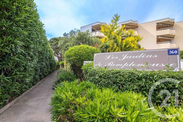 Appartement F2 à louer - 2 pièces - 33.59 m2 - ANTIBES - 06 - PROVENCE-ALPES-COTE-D-AZUR - Century 21 Liberté