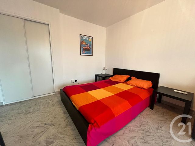 Appartement F1 à louer - 1 pièce - 29.83 m2 - VALLAURIS - 06 - PROVENCE-ALPES-COTE-D-AZUR - Century 21 Liberté