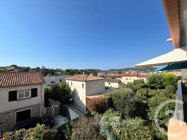 Appartement F1 à louer - 1 pièce - 29.83 m2 - VALLAURIS - 06 - PROVENCE-ALPES-COTE-D-AZUR - Century 21 Liberté
