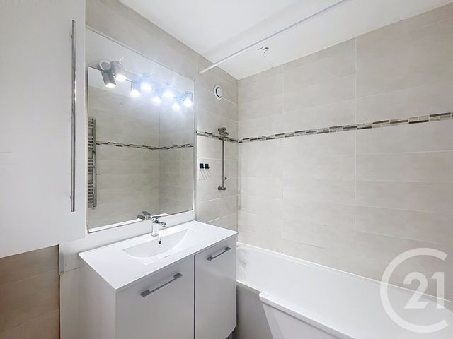 Appartement F4 à vendre - 4 pièces - 81.87 m2 - ANTIBES - 06 - PROVENCE-ALPES-COTE-D-AZUR - Century 21 Liberté