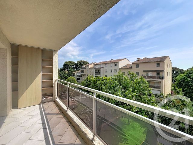 Appartement F4 à vendre - 4 pièces - 81.87 m2 - ANTIBES - 06 - PROVENCE-ALPES-COTE-D-AZUR - Century 21 Liberté