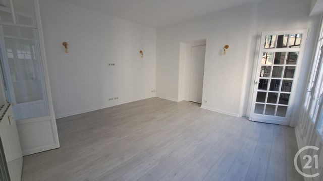 Appartement T2 à louer - 2 pièces - 49.92 m2 - JUAN LES PINS - 06 - PROVENCE-ALPES-COTE-D-AZUR - Century 21 Liberté