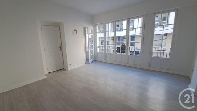 Appartement T2 à louer - 2 pièces - 49.92 m2 - JUAN LES PINS - 06 - PROVENCE-ALPES-COTE-D-AZUR - Century 21 Liberté
