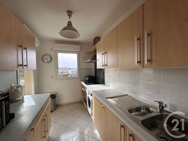 Appartement T3 à louer - 3 pièces - 63.62 m2 - JUAN LES PINS - 06 - PROVENCE-ALPES-COTE-D-AZUR - Century 21 Liberté
